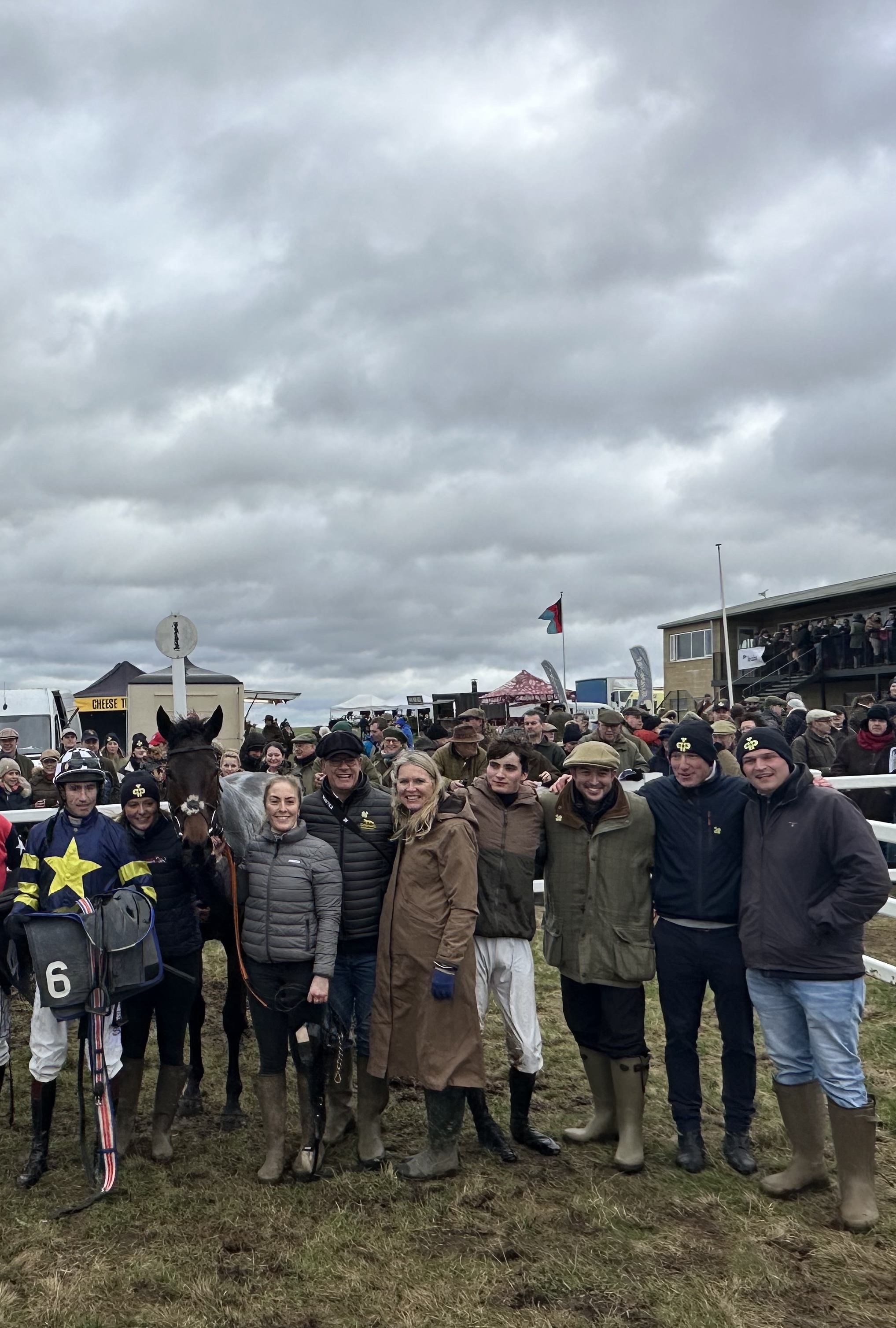 Regatta De Blanc winning the Coronation Cup